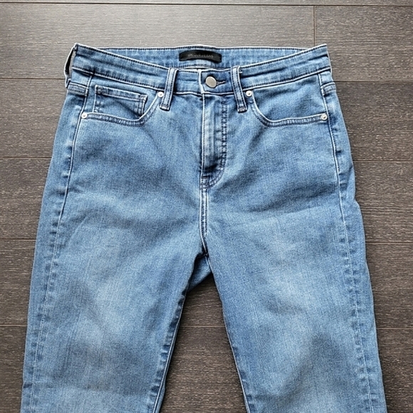Uniqlo High Rise Straight Leg Denim Jeans - Picture 2 of 8
